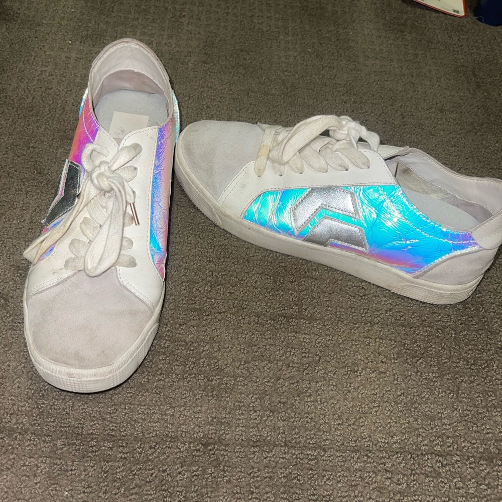 Dolce vita metallic sneakers